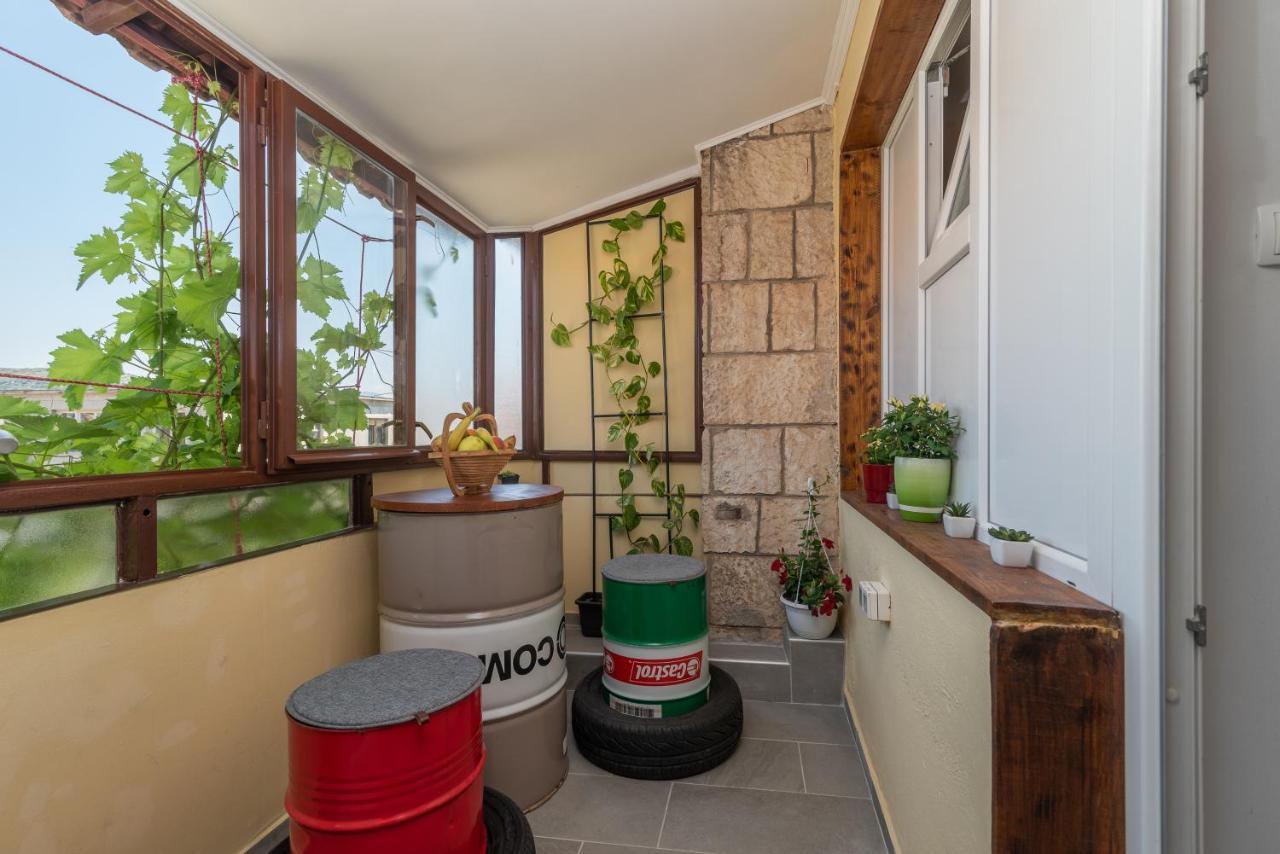 Studio Apartman Duje Τρογκίρ Εξωτερικό φωτογραφία