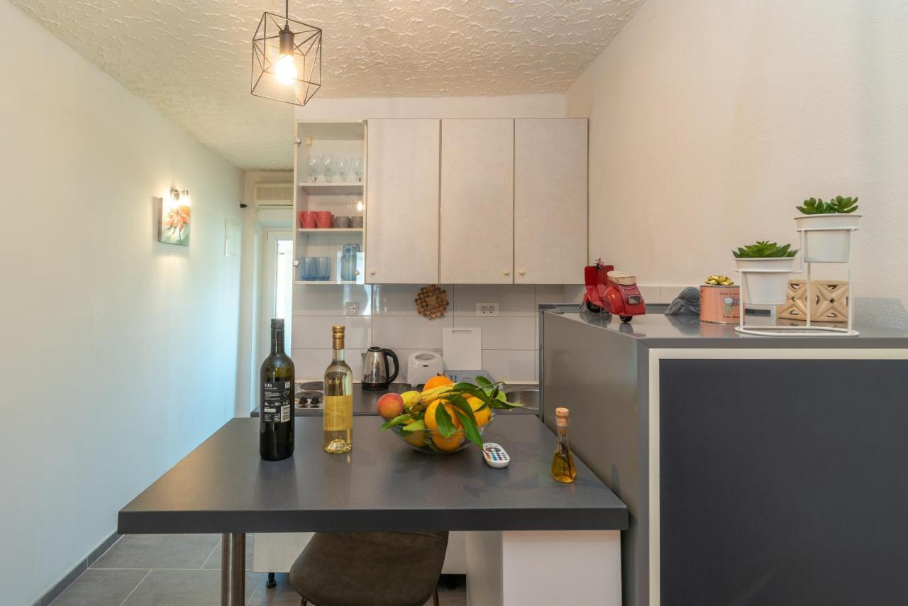 Studio Apartman Duje Τρογκίρ Εξωτερικό φωτογραφία